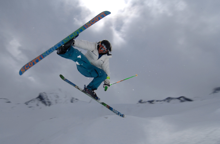 Freeski, Newschool am Kitzsteinhorn mit Fahrer Cleve.